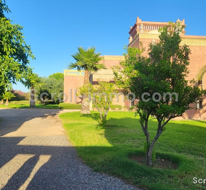PALAIS & VILLAS – Route d’Amizmiz 17KM MARRAKECH – OPPORTUNITÉ HÔTELIÈRE