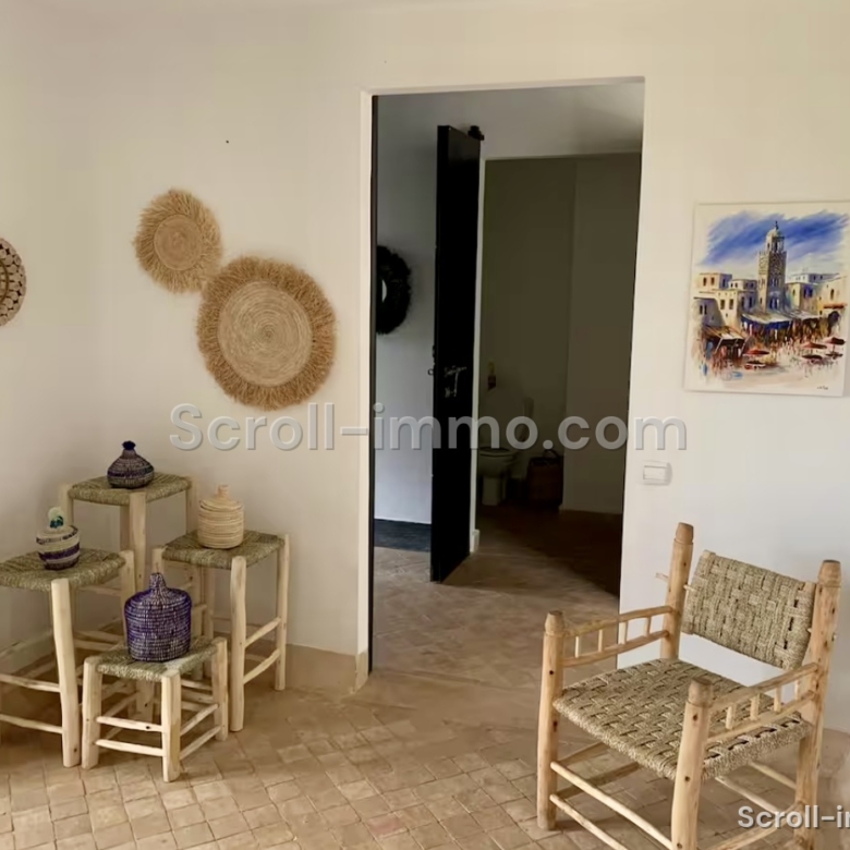 Très beau domaine de 12000 m2, villa 4 suites