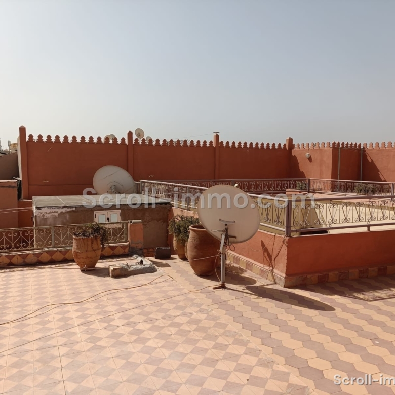 Riad 269m² Titré 13 suites – Quartier Kennaria