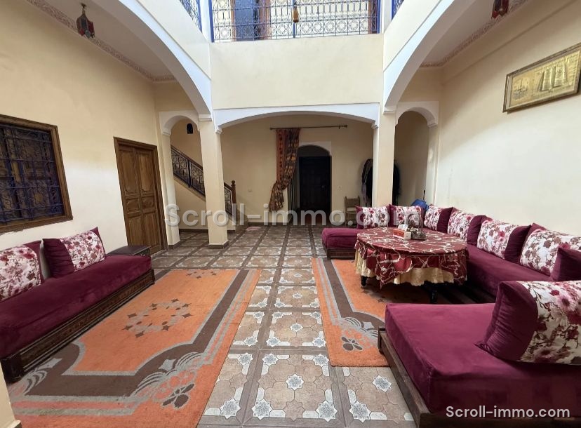 Riad 123m² Titré 5ch à rénover – Quartier Sidi Mimoun