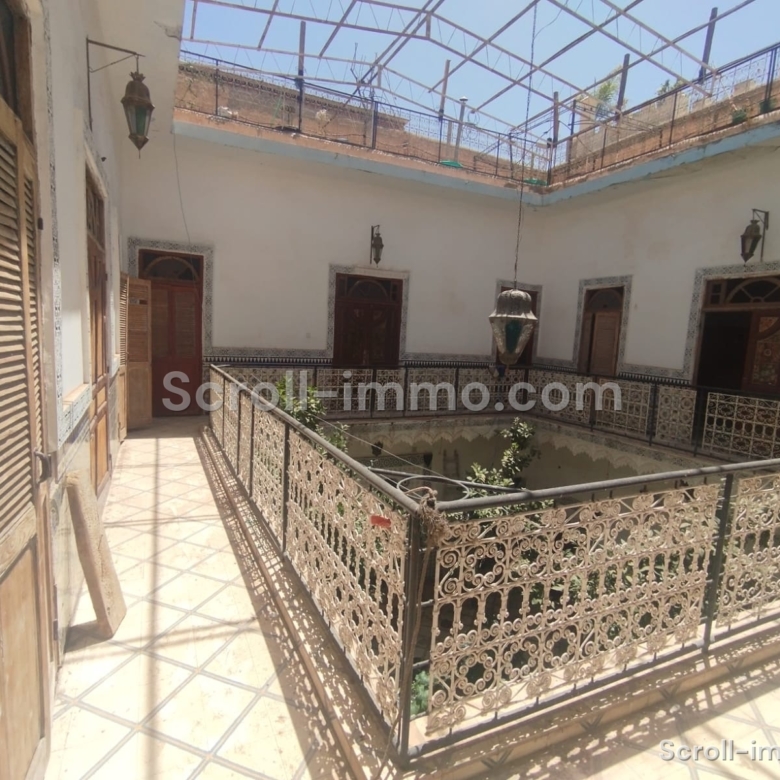 Riad 280m² Titré 8 chambres – Quartier Bahia