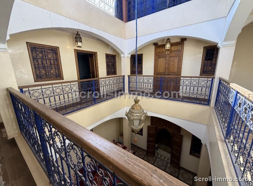 Riad 123m² Titré 5ch à rénover – Quartier Sidi Mimoun