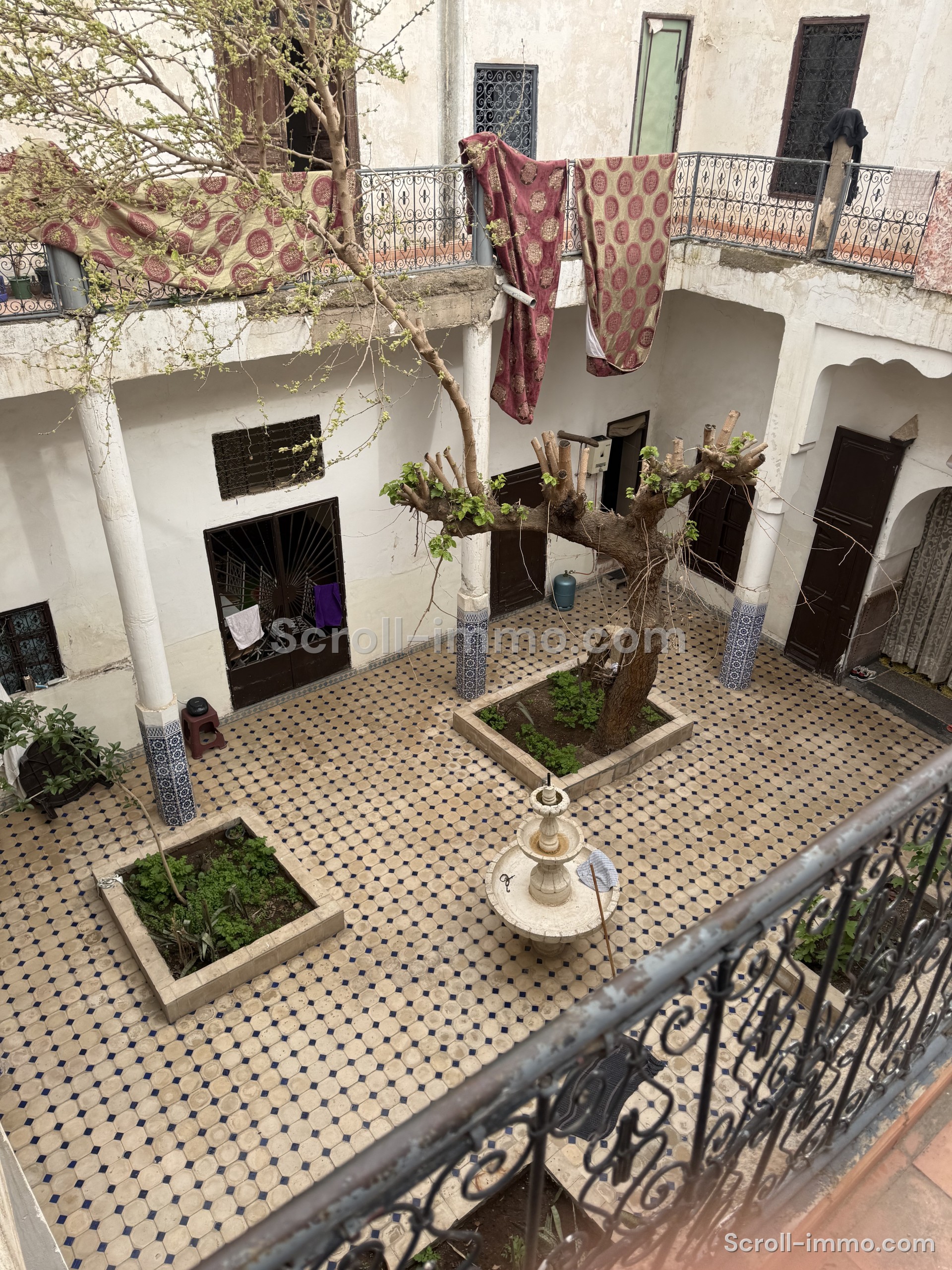 3615a27c-1c31-411b-8059-3e039fa84218-IMG_1852 Riad Melkia 288m2 à Coté De Mosquée Bab Doukalla