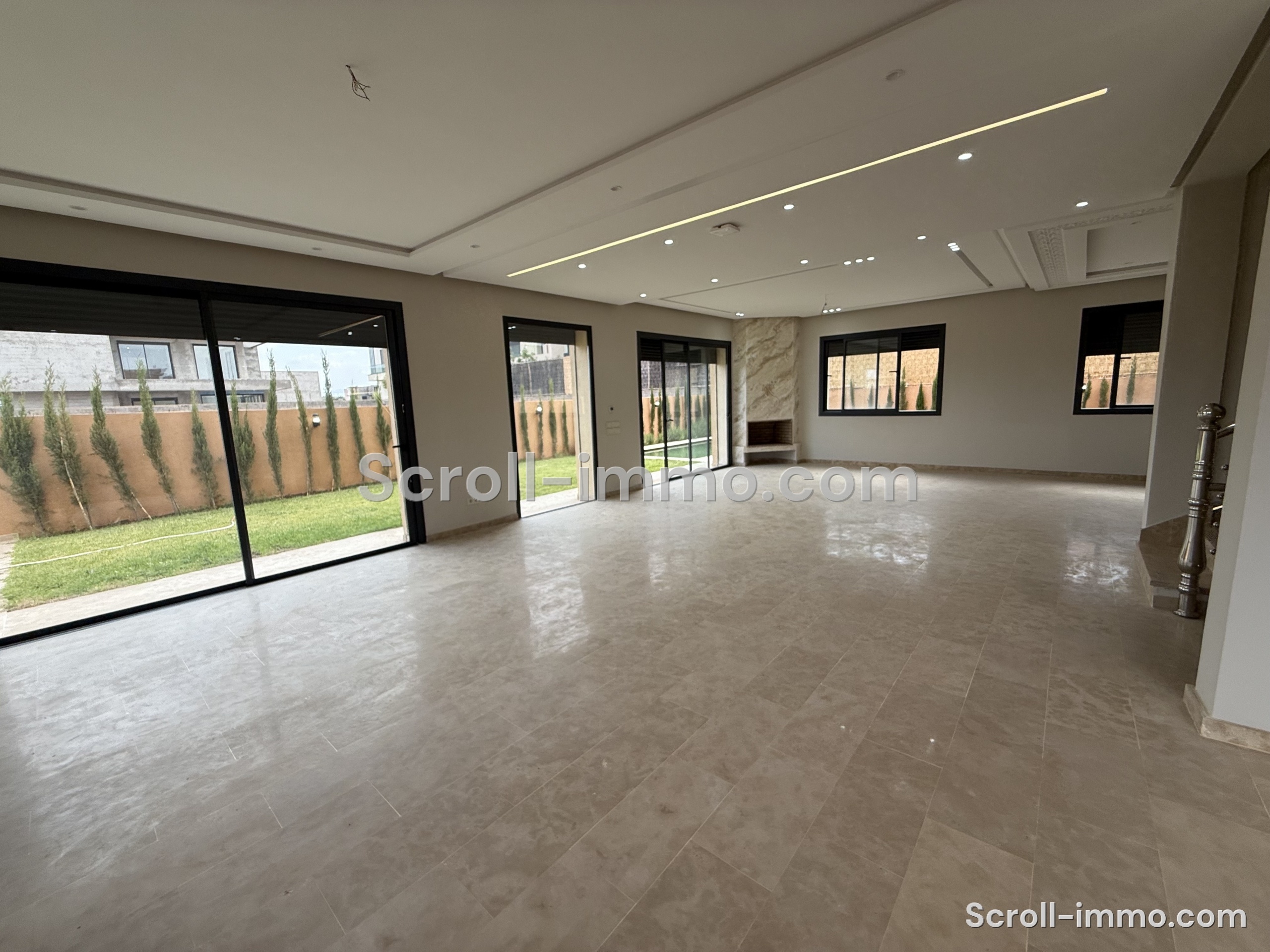 Villa contemporaine avec 4 suites & sous-sol – Akenza Villa