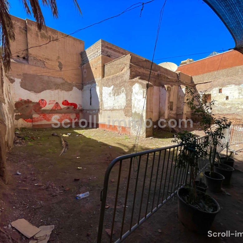 Terrain nu Melkia 130m² à Riad Zitoun