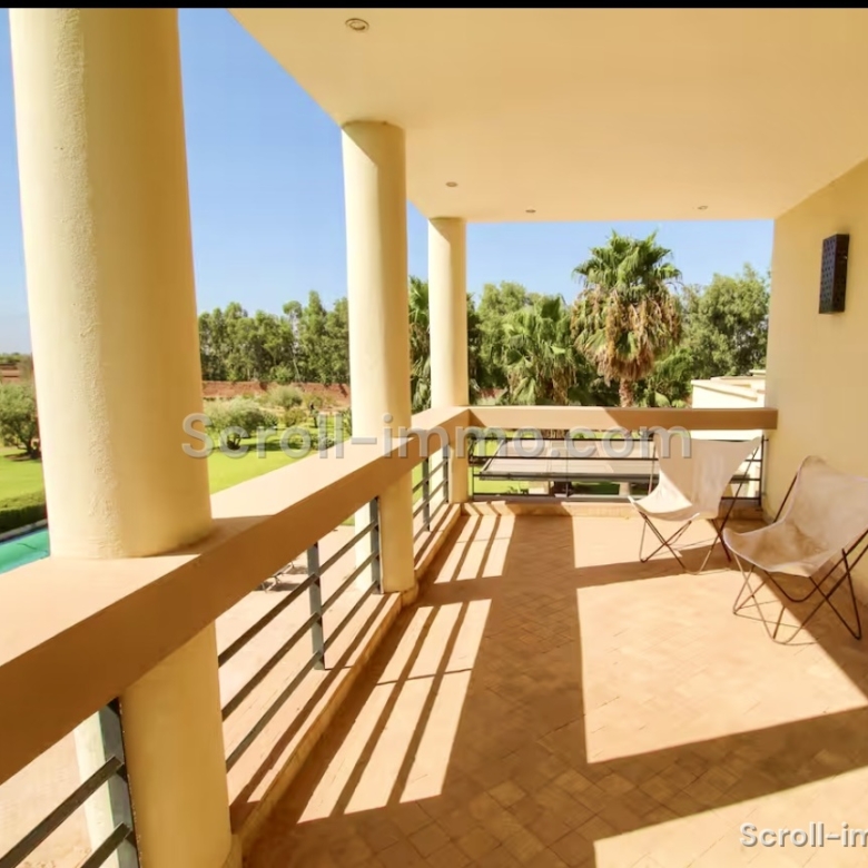 Très beau domaine de 12000 m2, villa 4 suites