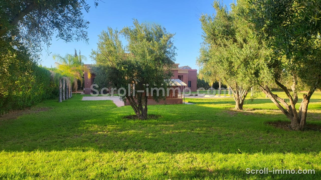 PALAIS & VILLAS – Route d’Amizmiz 17KM MARRAKECH – OPPORTUNITÉ HÔTELIÈRE