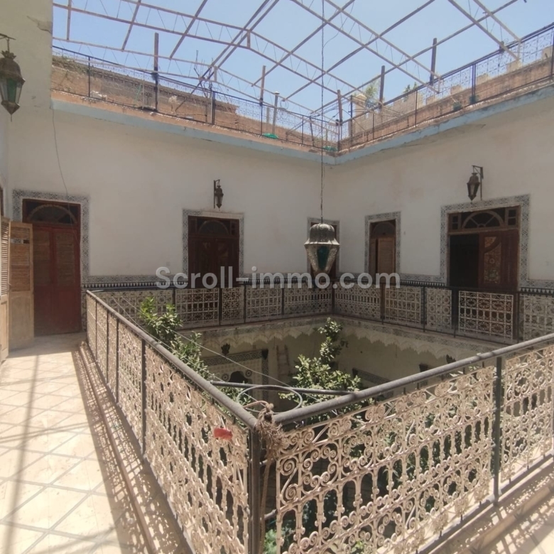 Riad 280m² Titré 8 chambres – Quartier Bahia