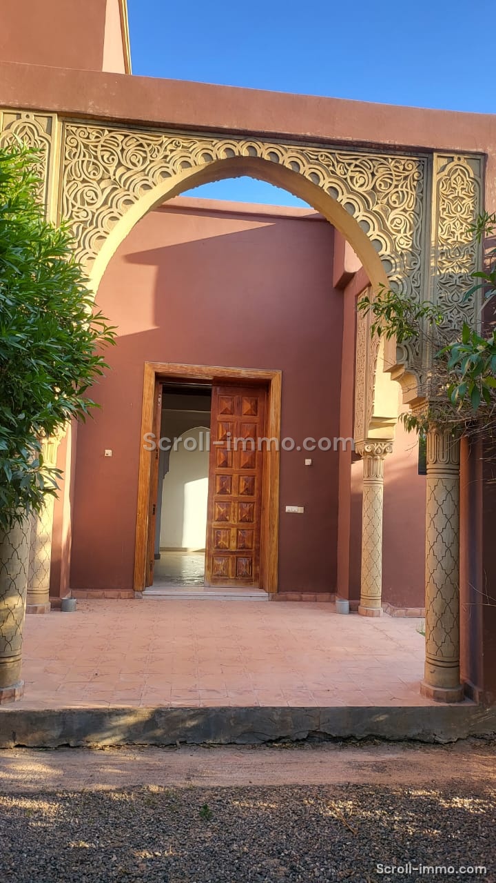 PALAIS & VILLAS – Route d’Amizmiz 17KM MARRAKECH – OPPORTUNITÉ HÔTELIÈRE