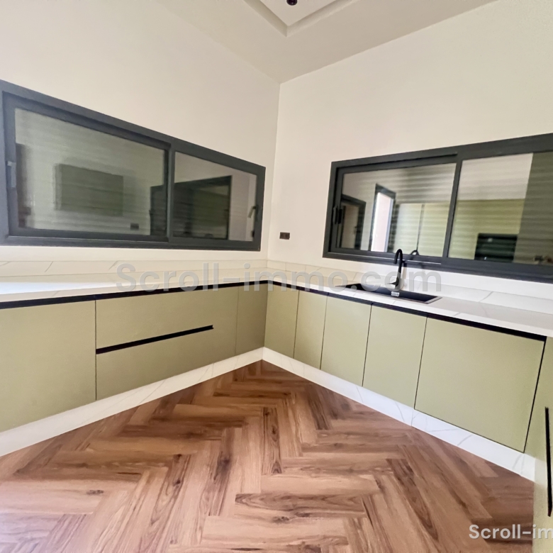 Villa 320m² 4 suites avec ascenseur Route d&rsquo;Amizmiz