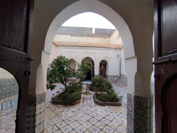 Riad 230m² à démolir Melkia – Quartier Zaouia