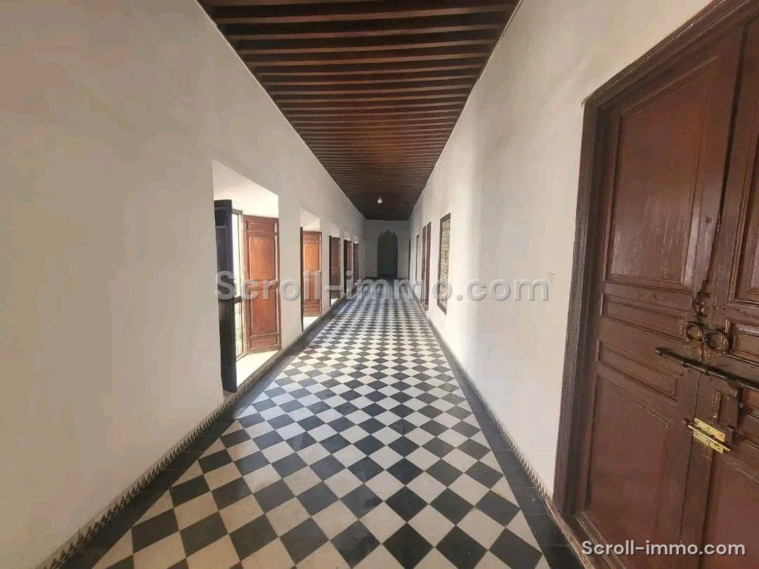 Riad 670m² 20ch Melkia à rénover – Quartier Riad Zitoun