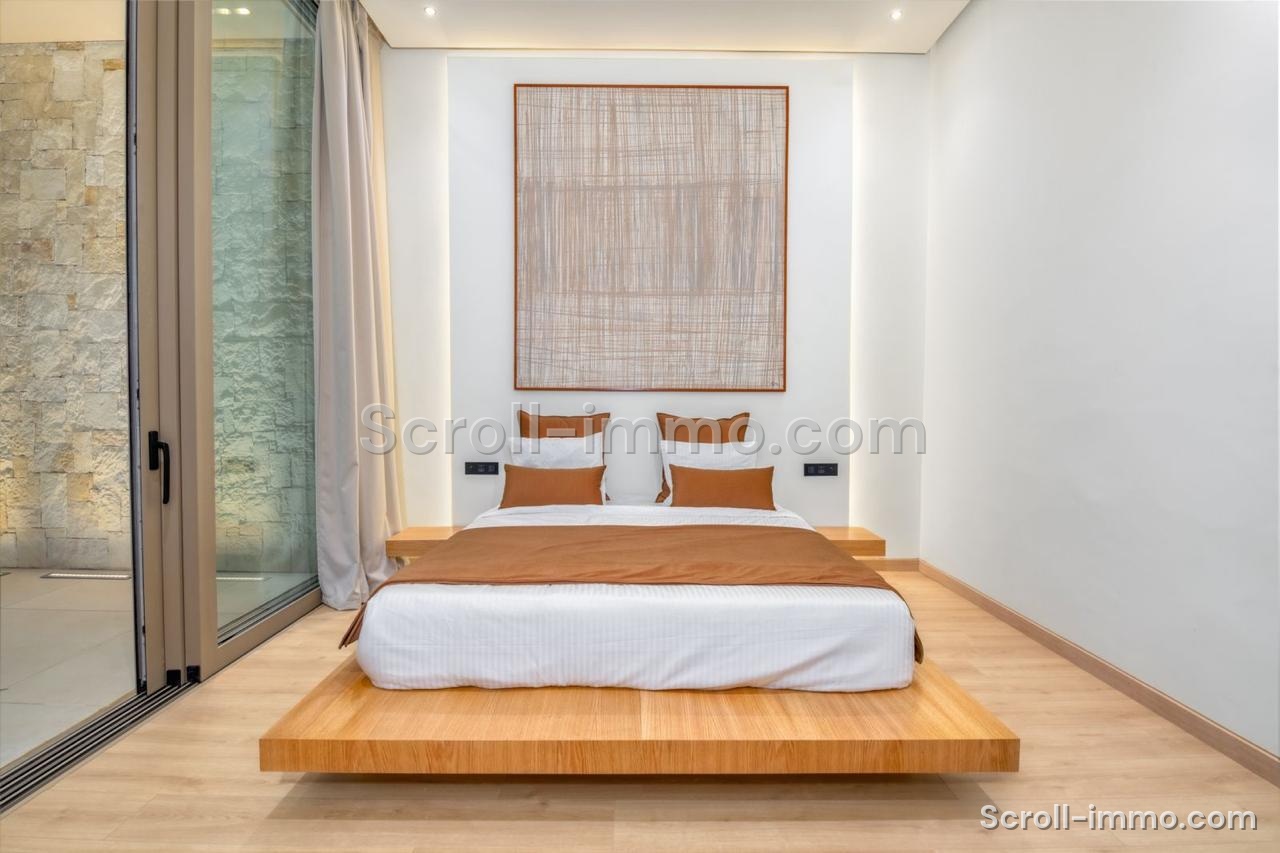 Villa luxueuse Meublée à Vendre – Route de Fès, Km 13