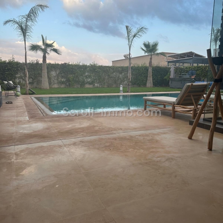 Villa 300m2- 15km Rte Ouarzazate