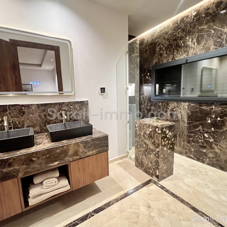 Villa 320m² 4 suites avec ascenseur Route d&rsquo;Amizmiz