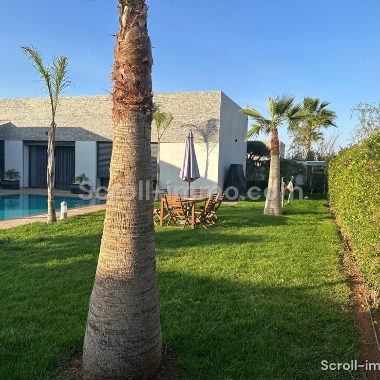 Villa 300m2- 15km Rte Ouarzazate