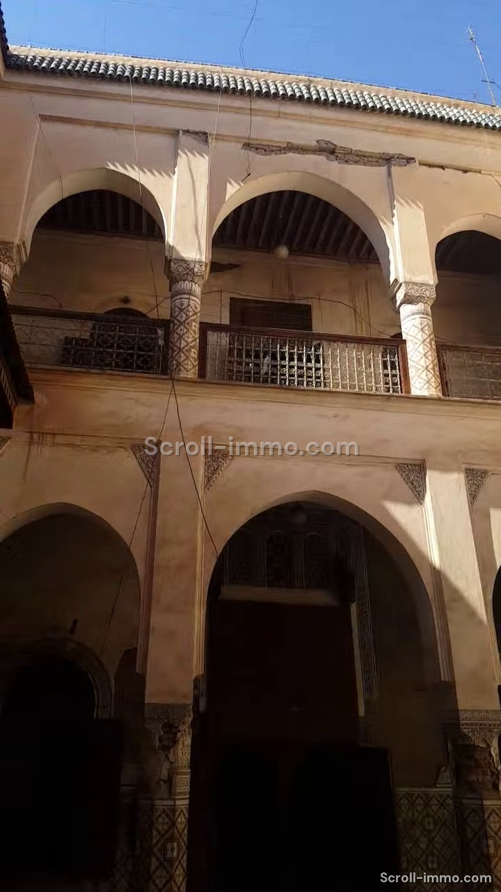 Riad 556m2 à rénover dans le quartier de Hart Essoura
