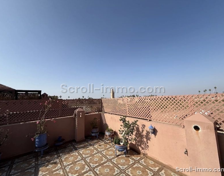 Riad 123m² Titré 5ch à rénover – Quartier Sidi Mimoun