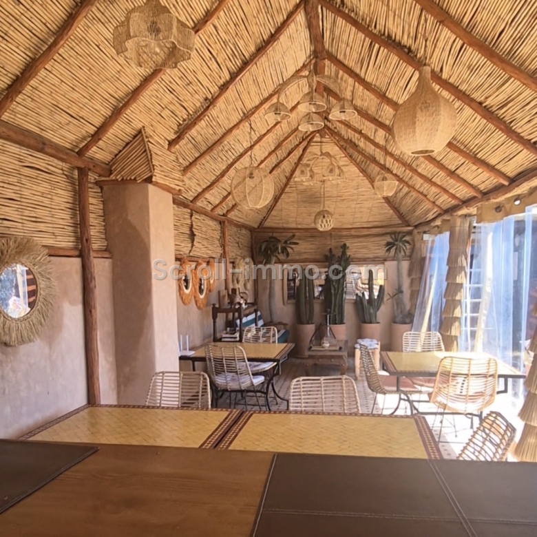 Très beau Riad avec autorisation – Riad Laarouss