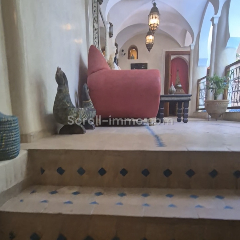 Très beau Riad avec autorisation – Riad Laarouss