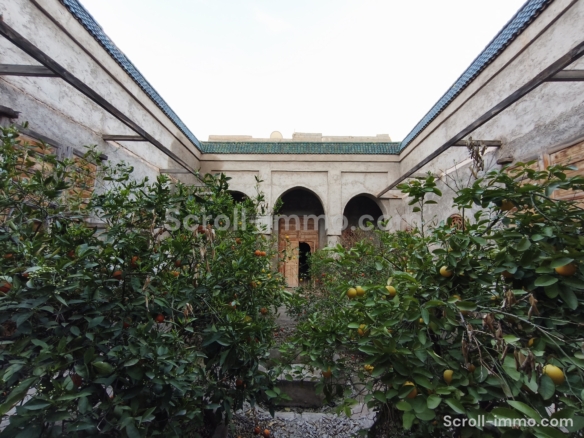 Rare ! Grand riad titré à finir sur 400m2