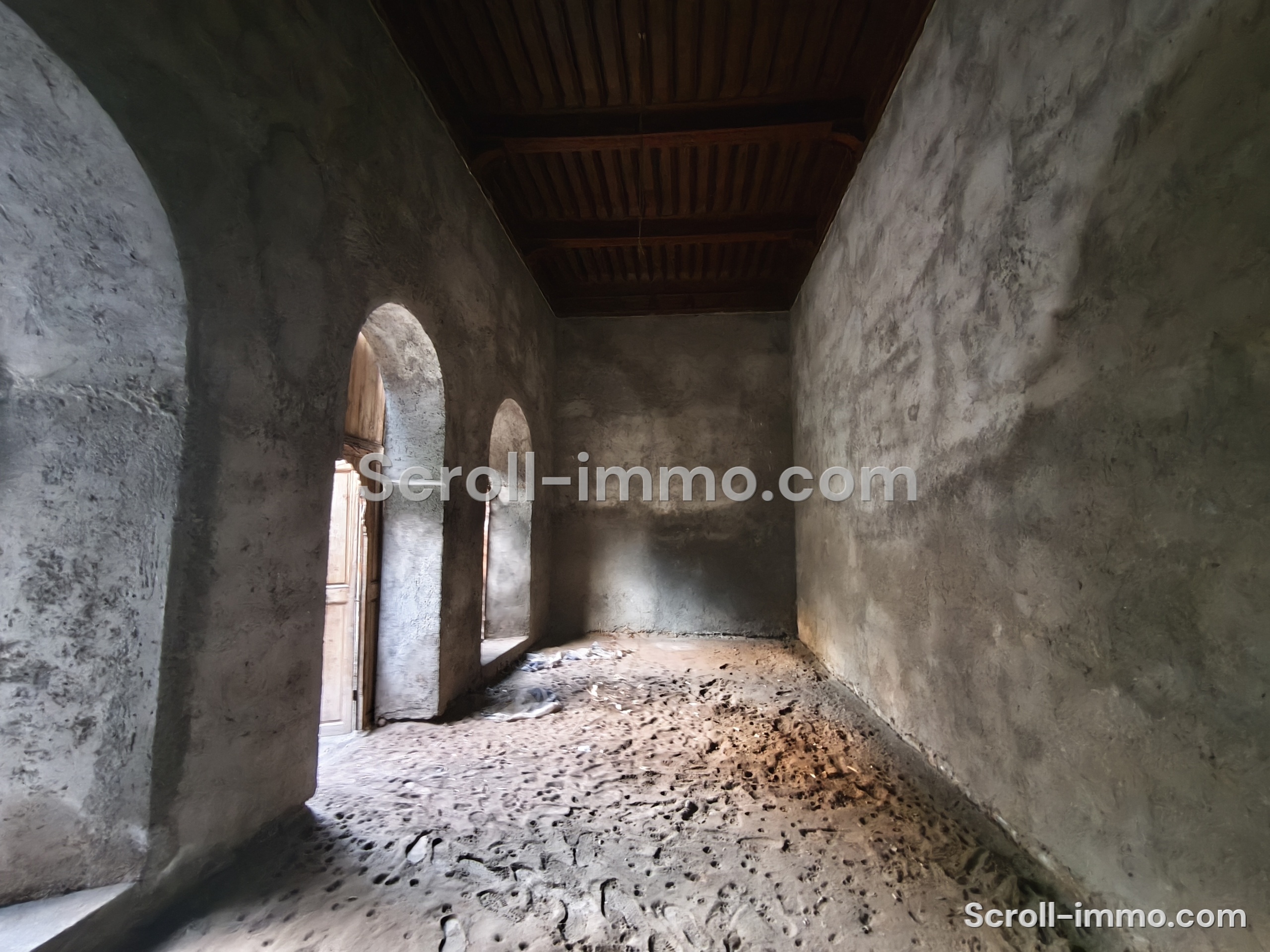 Rare ! Grand riad titré à finir sur 400m2