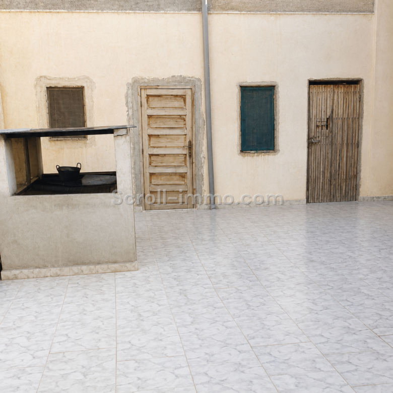 Grand Riad 256 m² Réquisition en cours – Bab Khemis
