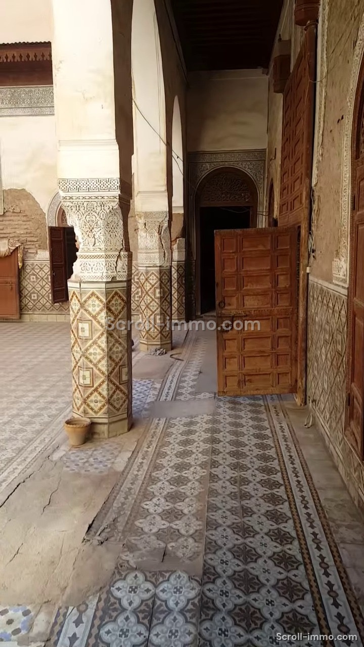 Riad 556m2 à rénover dans le quartier de Hart Essoura