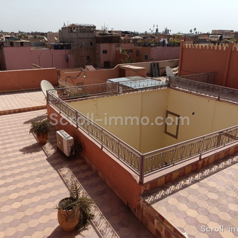 Riad 269m² Titré 13 suites – Quartier Kennaria