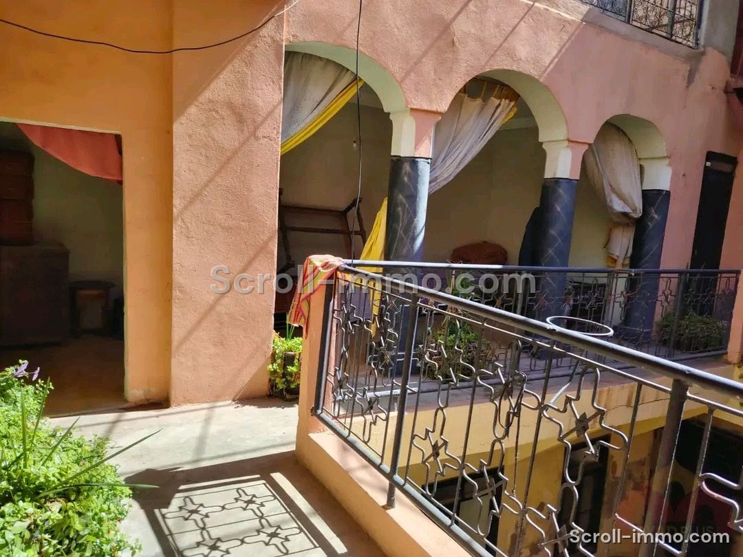 Riad 172m2 à Bab Doukalla