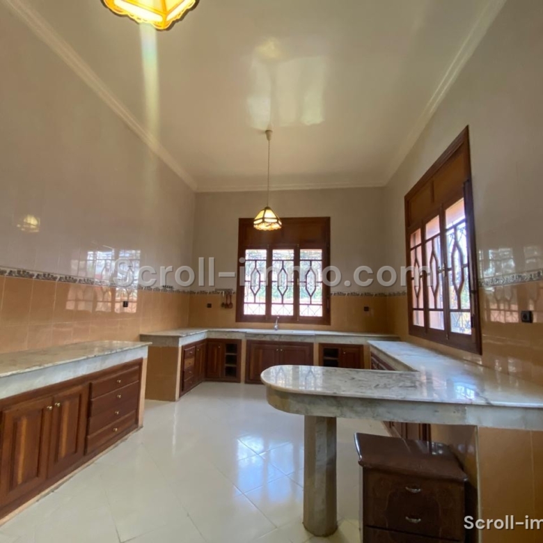Villa Titré 550m2 à Targa