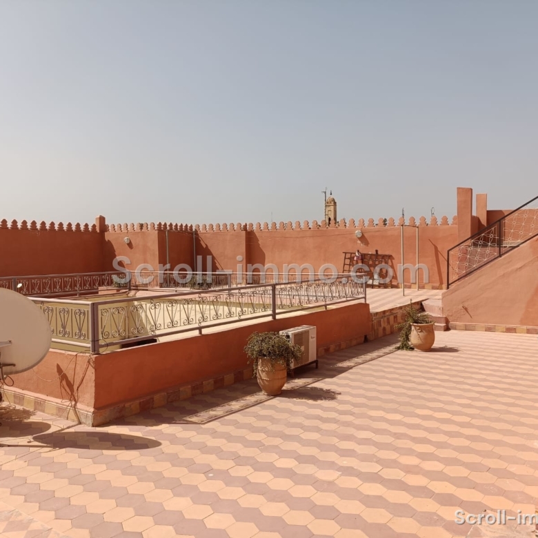 Riad 269m² Titré 13 suites – Quartier Kennaria