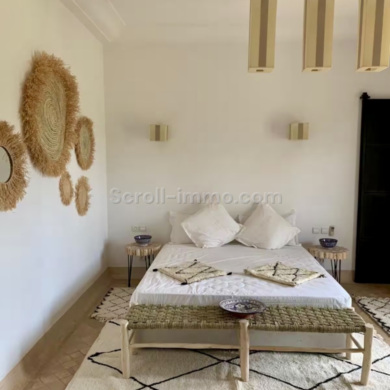Très beau domaine de 12000 m2, villa 4 suites