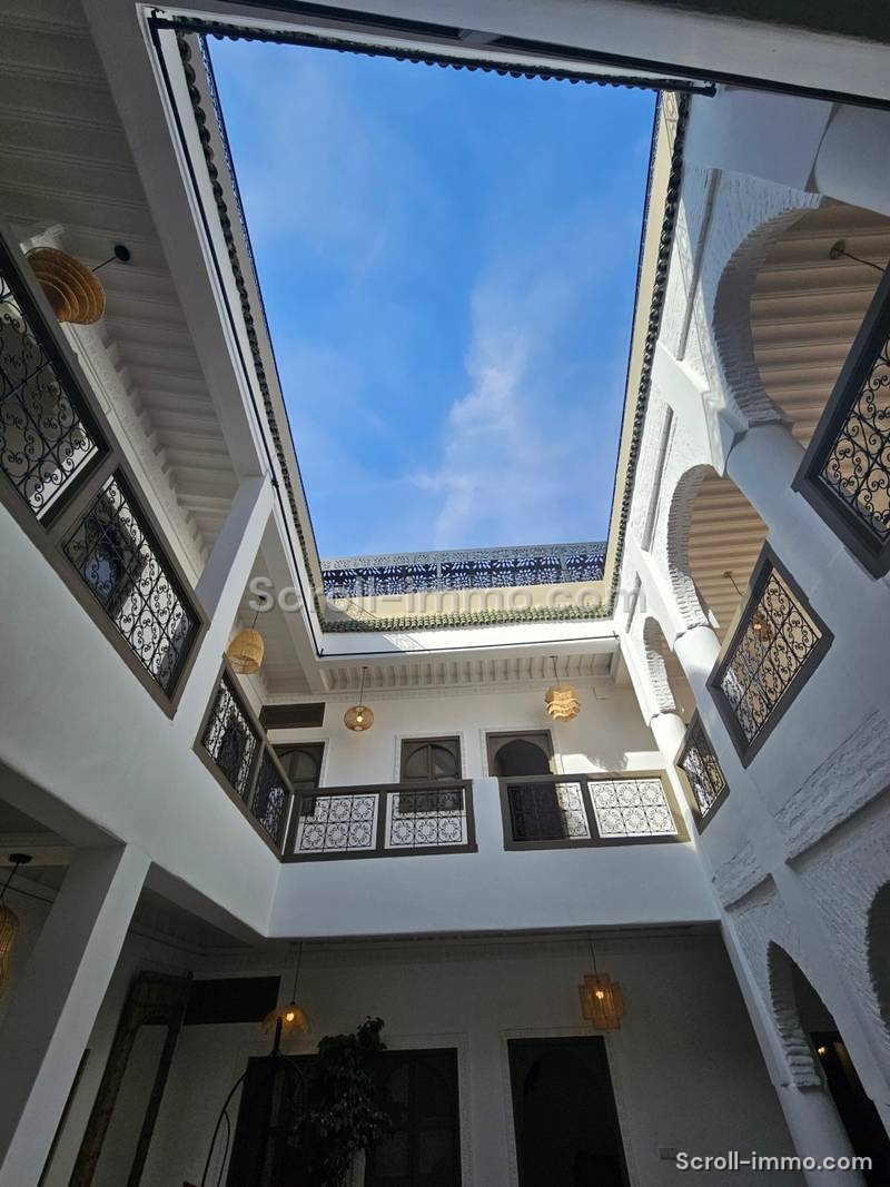 Riad rénové – 161 m² au sol – 5 chambres – Kasbah