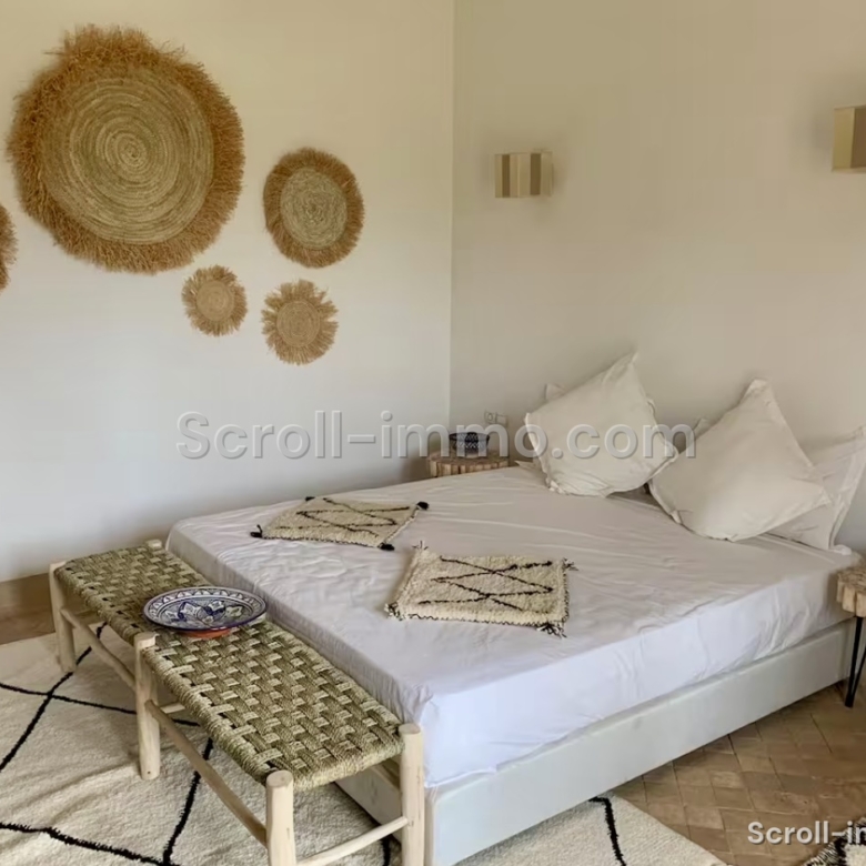 Très beau domaine de 12000 m2, villa 4 suites