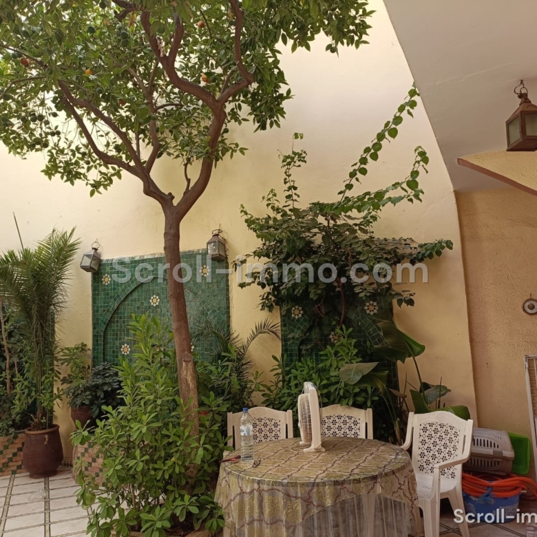Riad 269m² Titré 13 suites – Quartier Kennaria