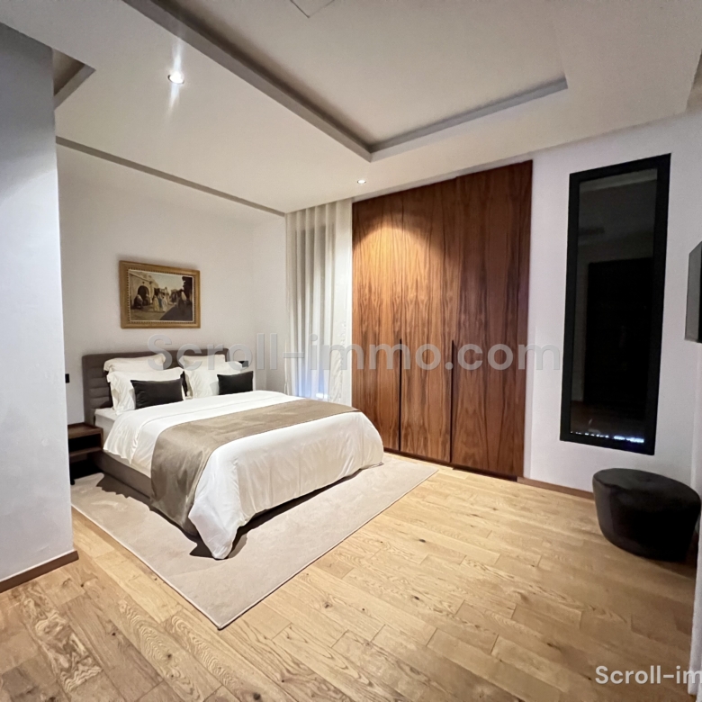 Villa 320m² 4 suites avec ascenseur Route d&rsquo;Amizmiz