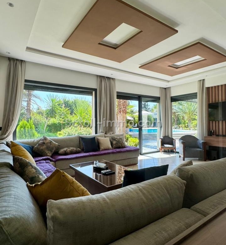 Villa 6 suites à Targa – Piscine – grand terrain