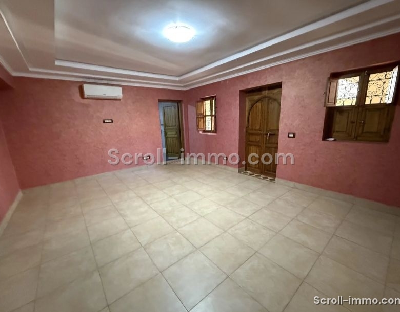 Riad 123m² Titré 5ch à rénover – Quartier Sidi Mimoun