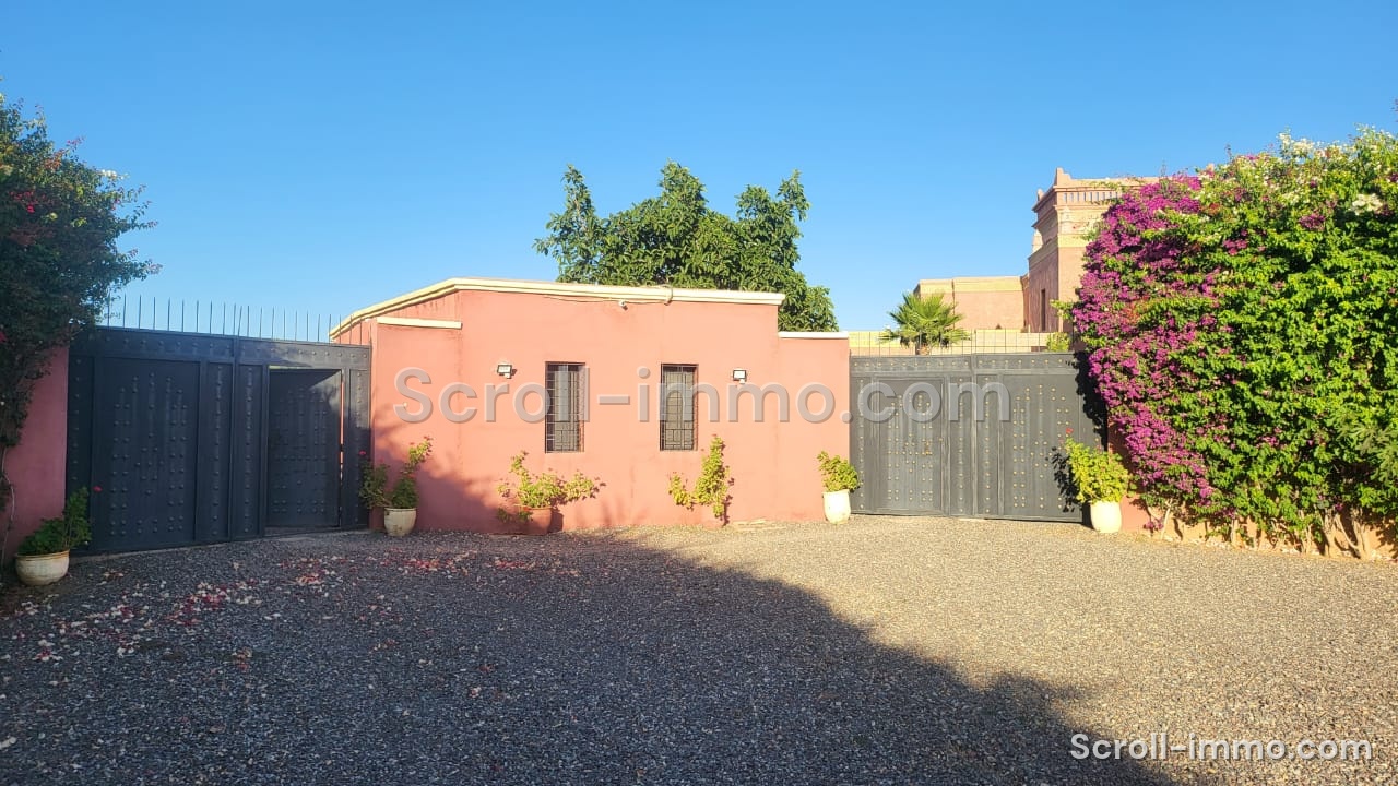 PALAIS & VILLAS – Route d’Amizmiz 17KM MARRAKECH – OPPORTUNITÉ HÔTELIÈRE