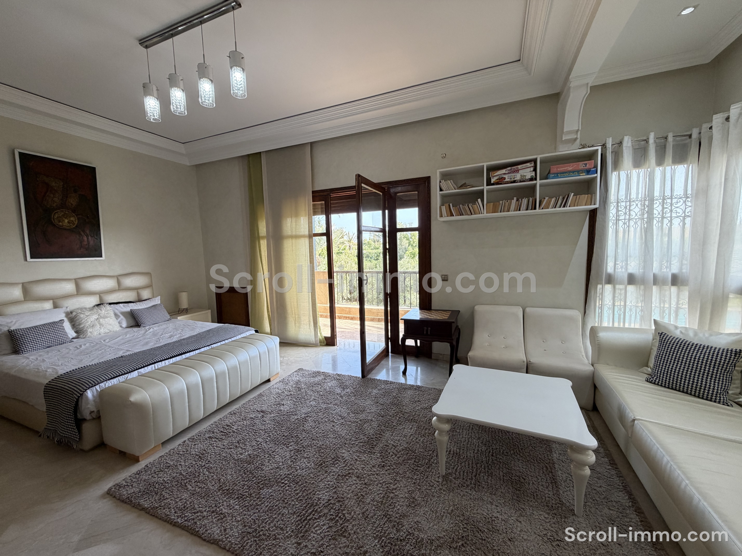 Villa 700m2 sur Parcelle de 2100m2 – Palmeraie
