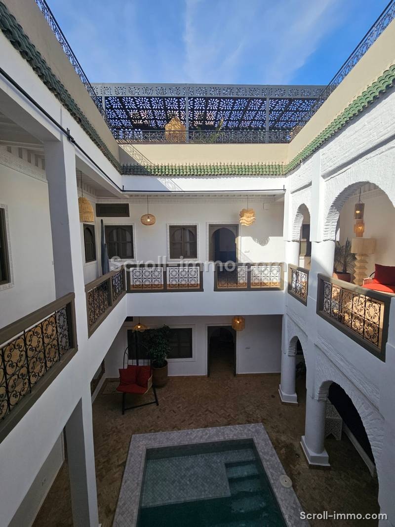 Riad rénové – 161 m² au sol – 5 chambres – Kasbah