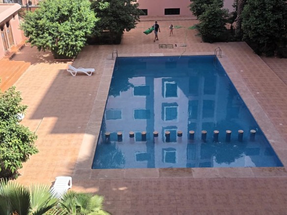 Appart / piscine 2 chambre rénové Longue durée – Gueliz Hôpital Militaire