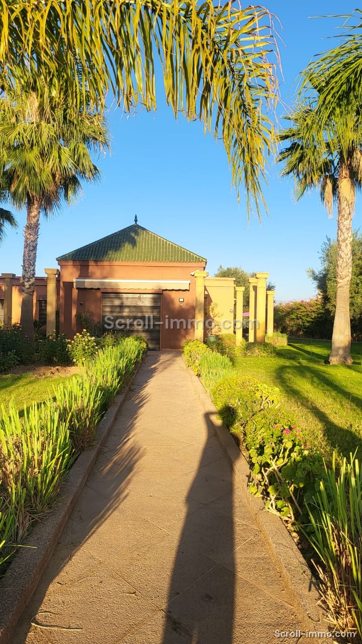 PALAIS & VILLAS – Route d’Amizmiz 17KM MARRAKECH – OPPORTUNITÉ HÔTELIÈRE