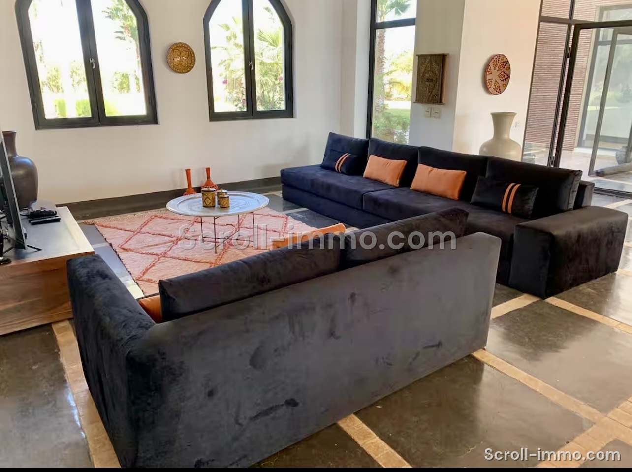 Très beau domaine de 12000 m2, villa 4 suites