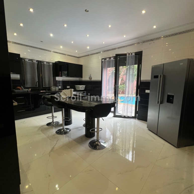 Villa à Vendre Km 18 Route d’ourika – 5 Suites