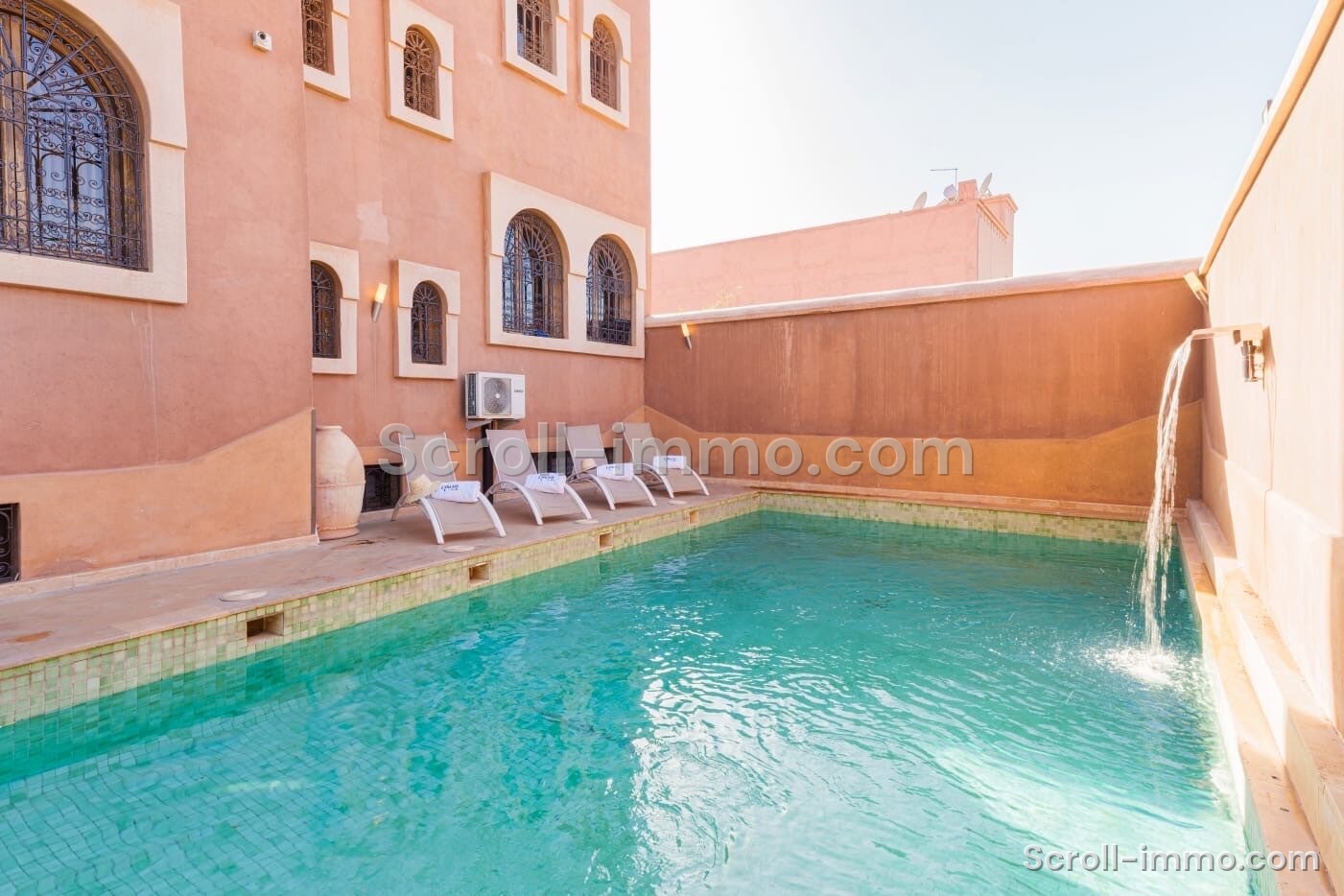 Hôtel villa – 700m² à Targa