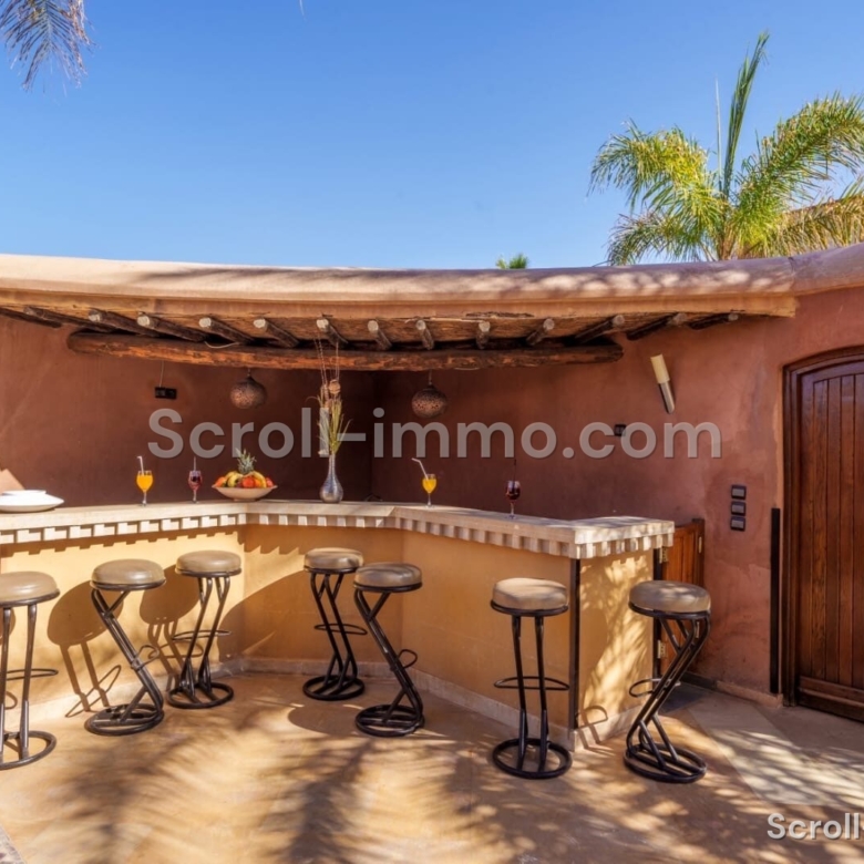 Hôtel villa – 700m² à Targa