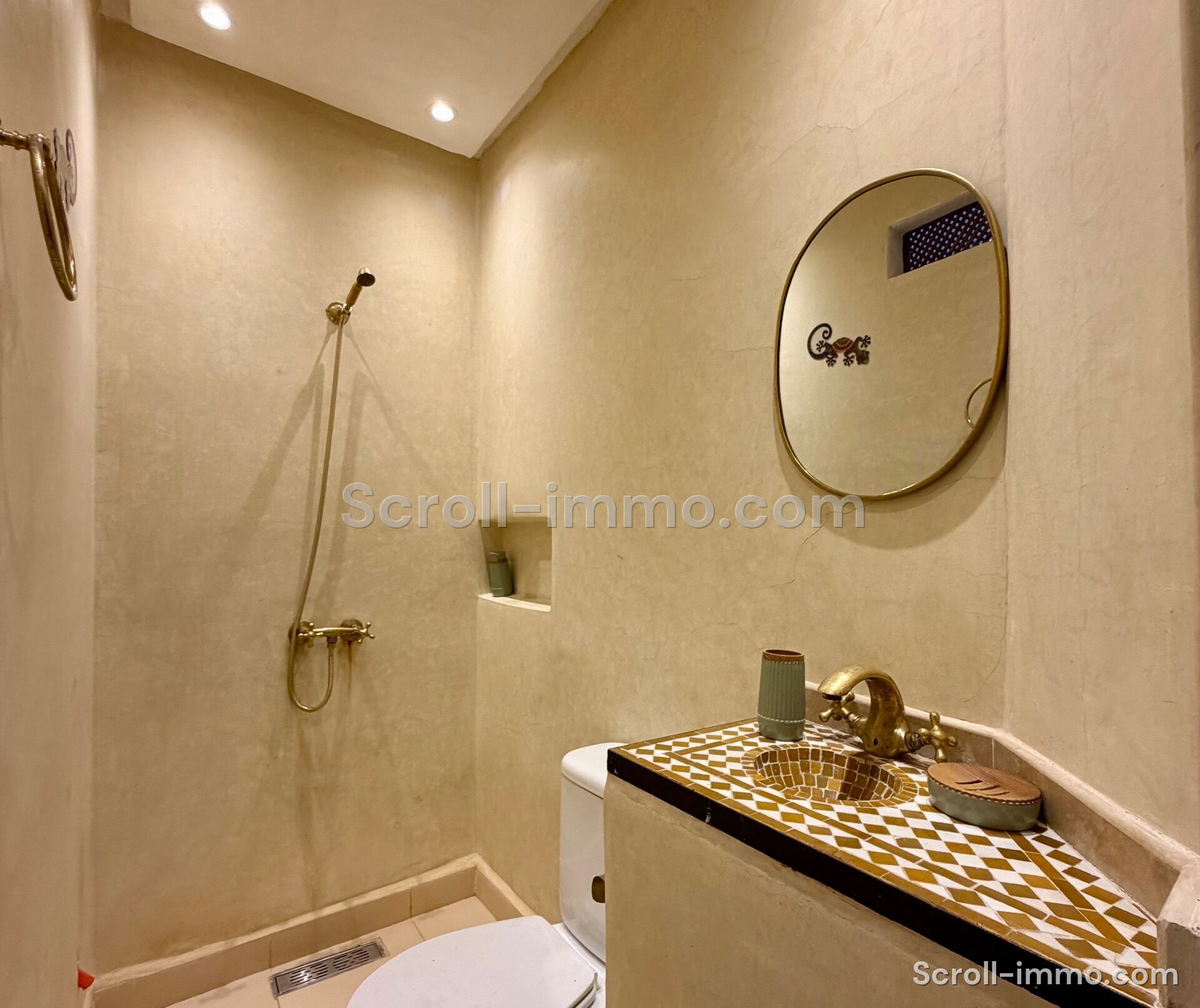 Riad clé en main – 200m² à Derb Dabachi