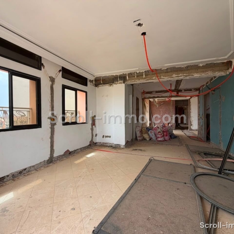 Appartement à finir – 173m² à Semlalia